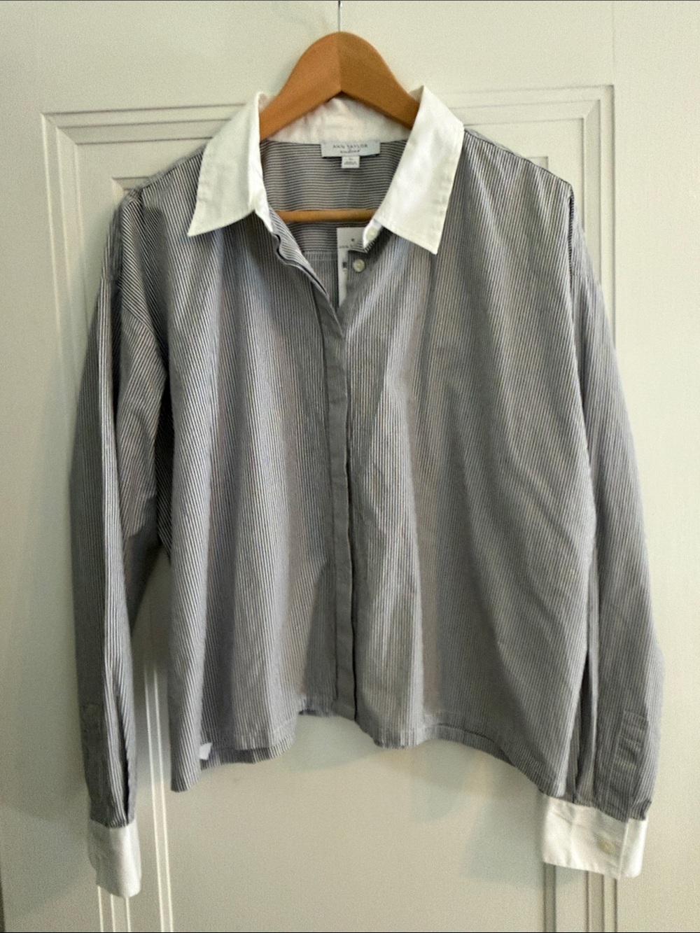 Ann Taylor Gray Pinstripe Dress Shirt with White Contrast Collar & Cuffs